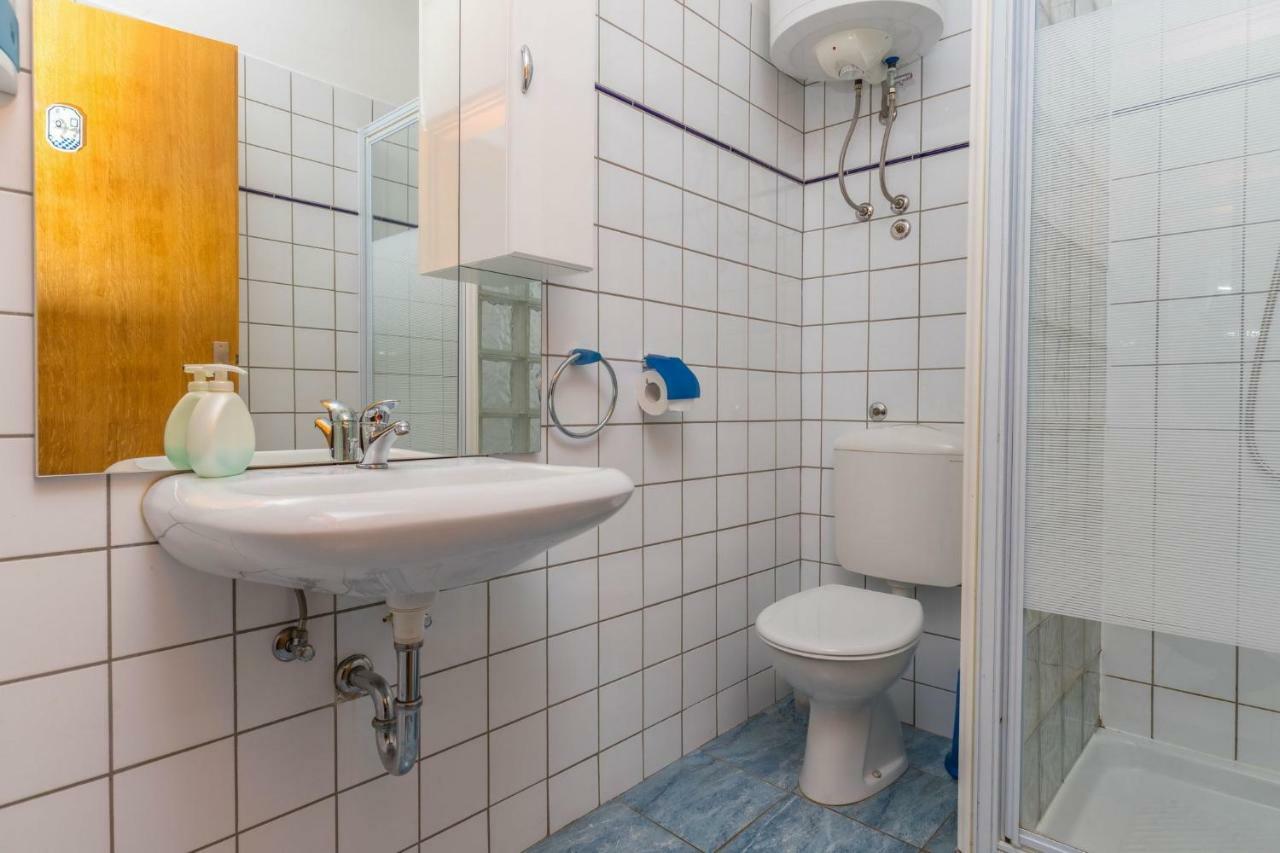 Apartments Adriatic 2 ツリクヴェニツァ エクステリア 写真